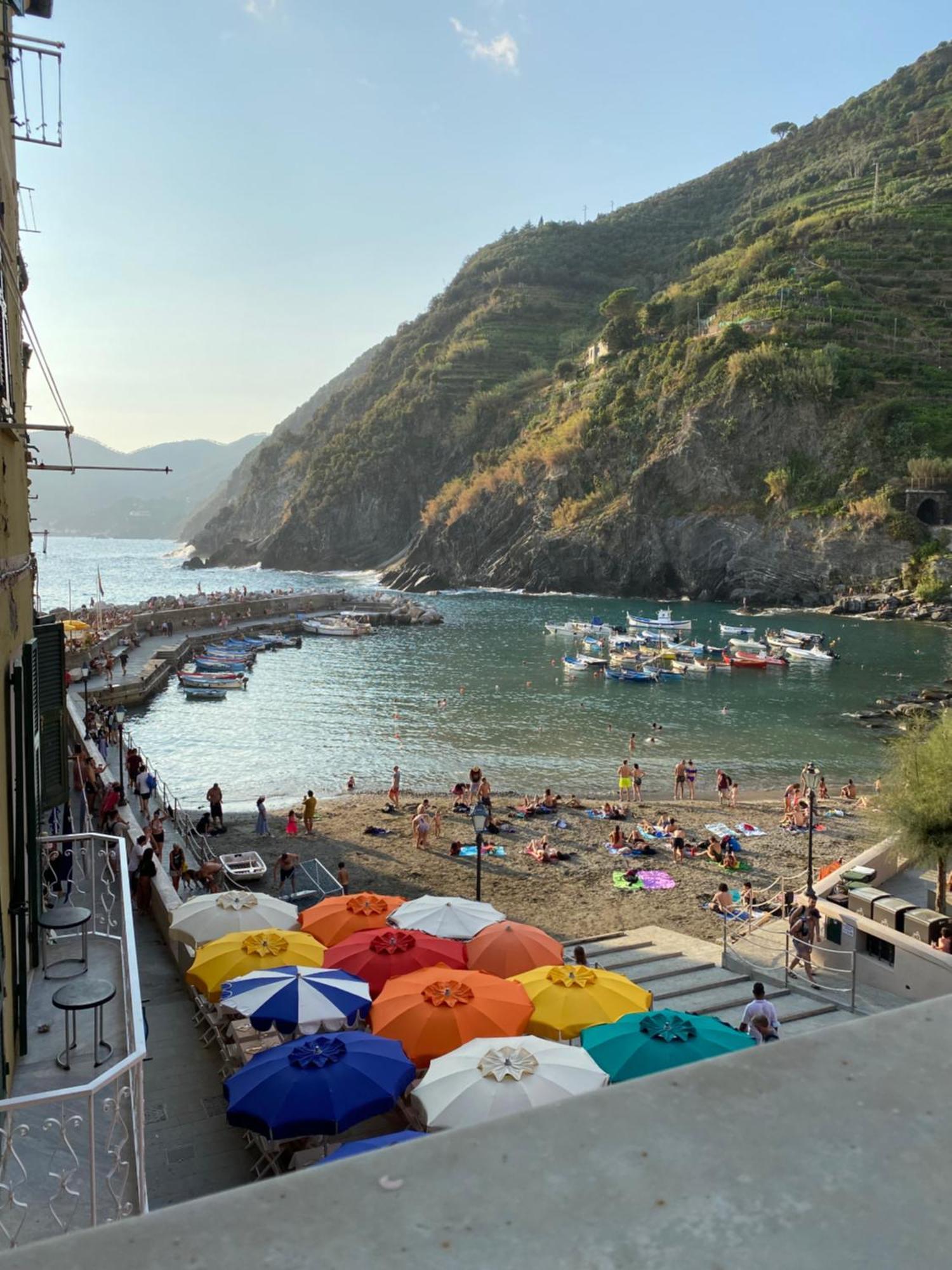 Vernazza Marina Beachfront Apartment Exterior photo