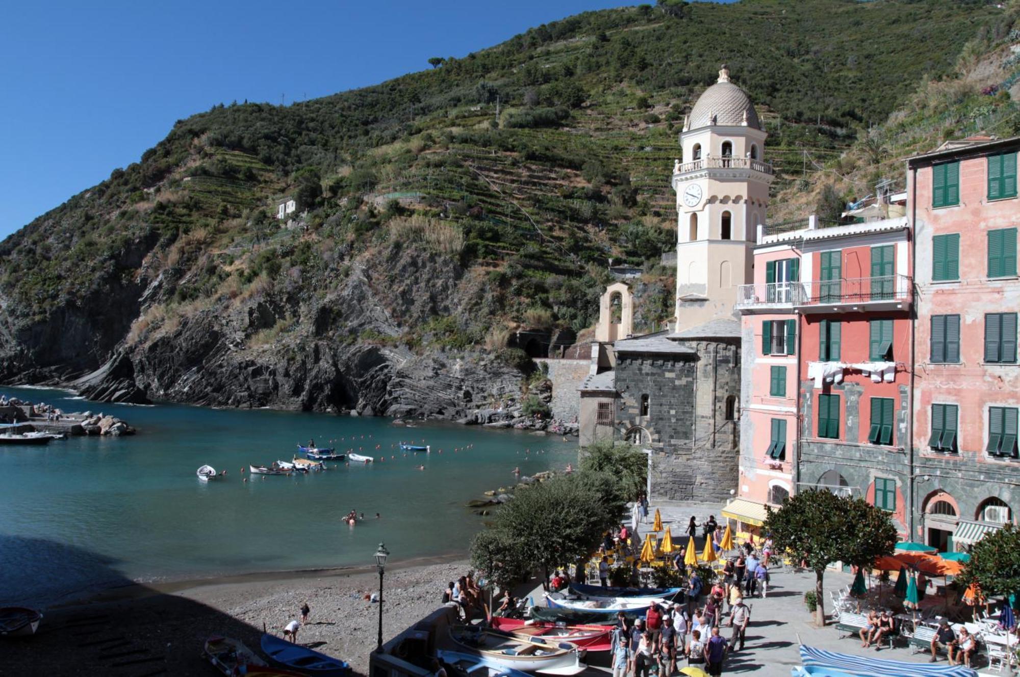 Vernazza Marina Beachfront Apartment Exterior photo